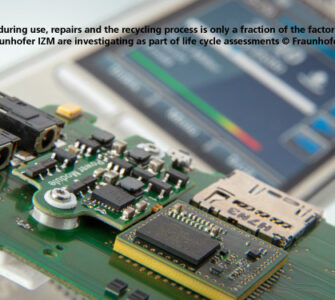 Energy consumption during use, repair and the recycling process is only a fraction of the factors that the researchers at Fraunhofer IZM are investigating as part of life cycle assessments