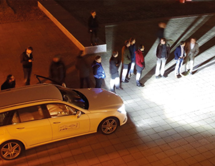 Betriebsbereites Versuchsfahrzeug beim Projekttreffen 22.2.2016, Ulm. Quelle: Abschlussbericht µAFS